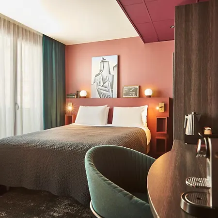 Mercure Paris Tour Eiffel Pont Mirabeau Exterior photo